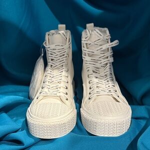 NWT Marc Jacobs White High-Top Sneakers